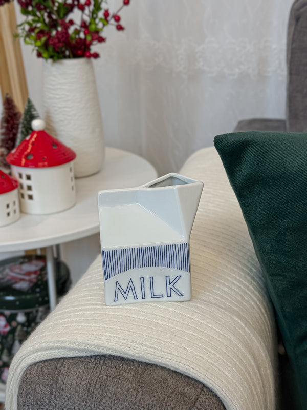 علبة حليب سيراميك بتصميم انيق